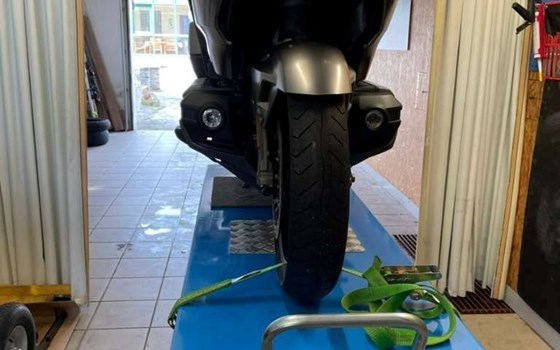 Gebrauchtmotorrad Honda GL 1800 Goldwing Tour - Bild 8 Gebrauchtmotorrad Honda GL 1800 Goldwing Tour - Bild 8