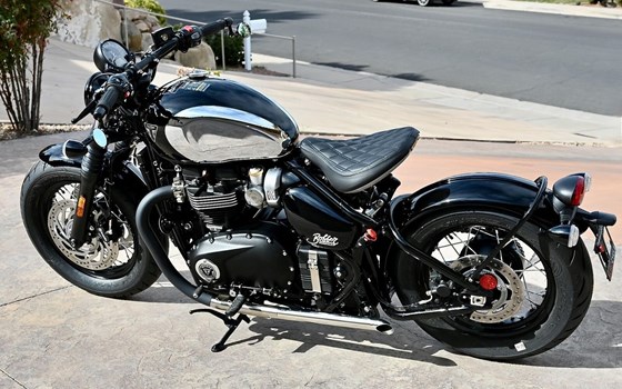 Gebrauchtmotorrad Triumph Bonneville Bobber - Bild 1 Gebrauchtmotorrad Triumph Bonneville Bobber - Bild 1