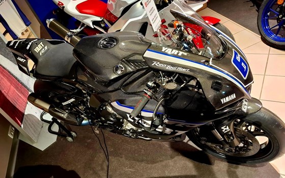 Gebrauchtmotorrad Yamaha R1 RACE - Bild 11 Gebrauchtmotorrad Yamaha R1 RACE - Bild 11