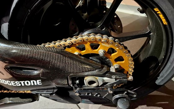 Gebrauchtmotorrad Yamaha R1 RACE - Bild 15 Gebrauchtmotorrad Yamaha R1 RACE - Bild 15
