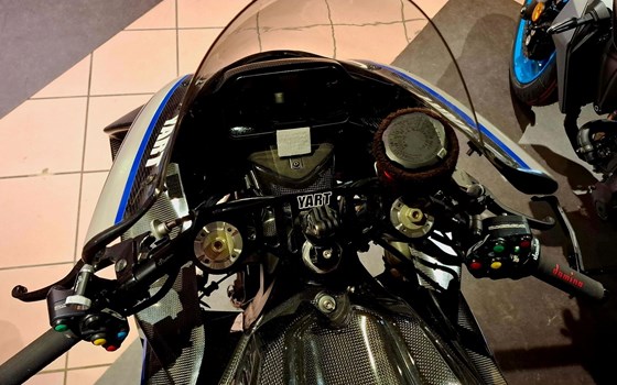 Gebrauchtmotorrad Yamaha R1 RACE - Bild 18 Gebrauchtmotorrad Yamaha R1 RACE - Bild 18