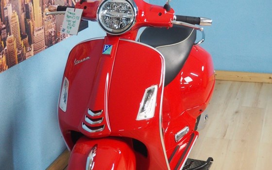 Gebrauchtmotorrad Vespa GTS 125 Super iGET - Bild 12 Gebrauchtmotorrad Vespa GTS 125 Super iGET - Bild 12