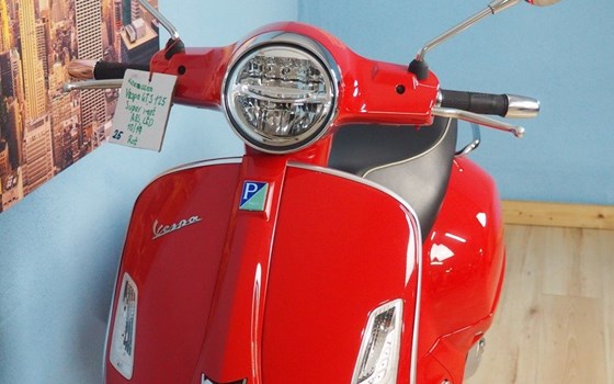 Gebrauchtmotorrad Vespa GTS 125 Super iGET - Bild 13 Gebrauchtmotorrad Vespa GTS 125 Super iGET - Bild 13