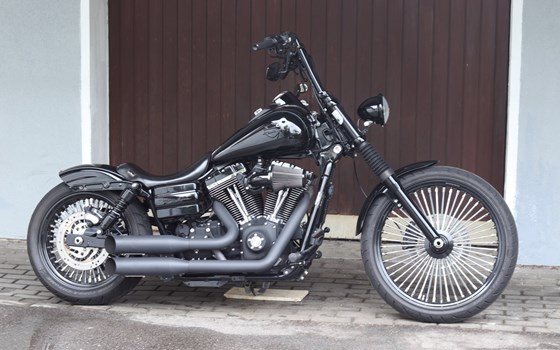 Gebrauchtmotorrad Harley-Davidson Dyna Wide Glide FXDWG - Bild 2 Gebrauchtmotorrad Harley-Davidson Dyna Wide Glide FXDWG - Bild 2