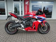 Honda CBR650R E-Clutch