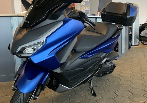 Honda Forza 350