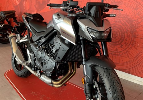 Honda CB750 Hornet