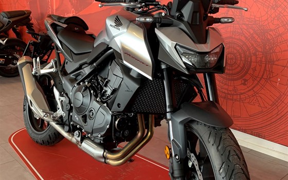 Neufahrzeug Honda CB750 Hornet - Bild 1 Neufahrzeug Honda CB750 Hornet - Bild 1