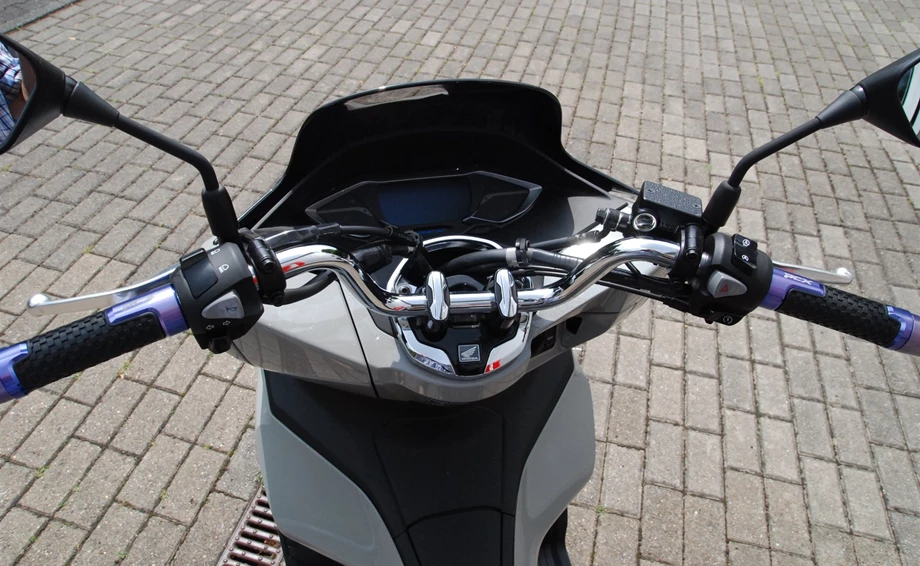 Offer Honda PCX125 Bild 7: Offer Honda PCX125