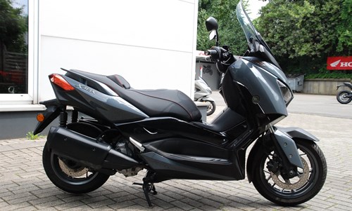 Yamaha XMAX 300 Tech MAX