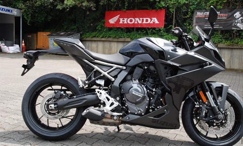 Suzuki GSX-8R