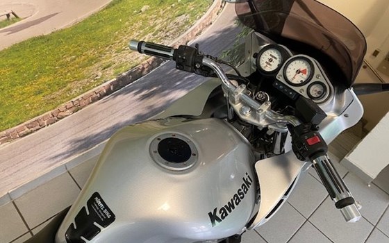 Gebrauchtmotorrad Kawasaki ZR-7 S - Bild 13