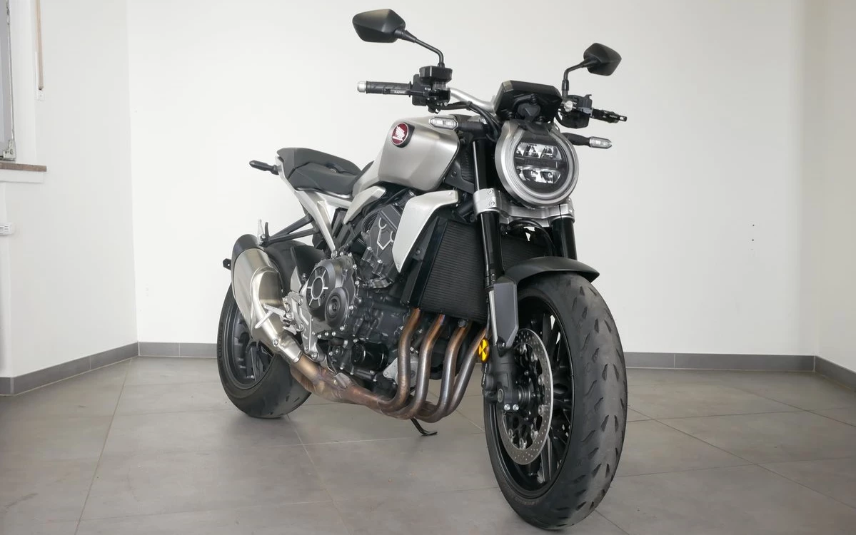 Zum Vergrößern bitte anklicken! Angebot Honda CB 1000 R