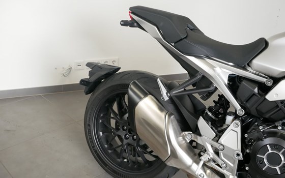 Gebrauchtmotorrad Honda CB 1000 R - Bild 8