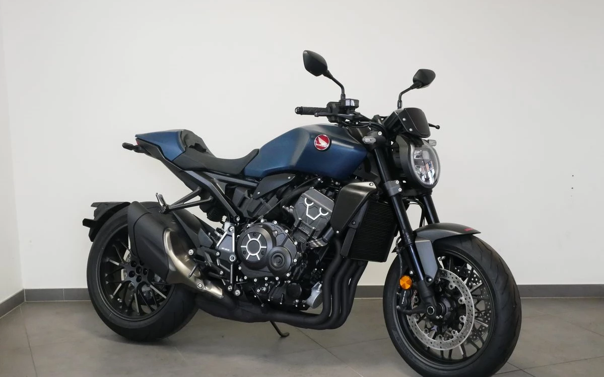 Zum Vergrößern bitte anklicken! Angebot Honda CB1000R Black Edition