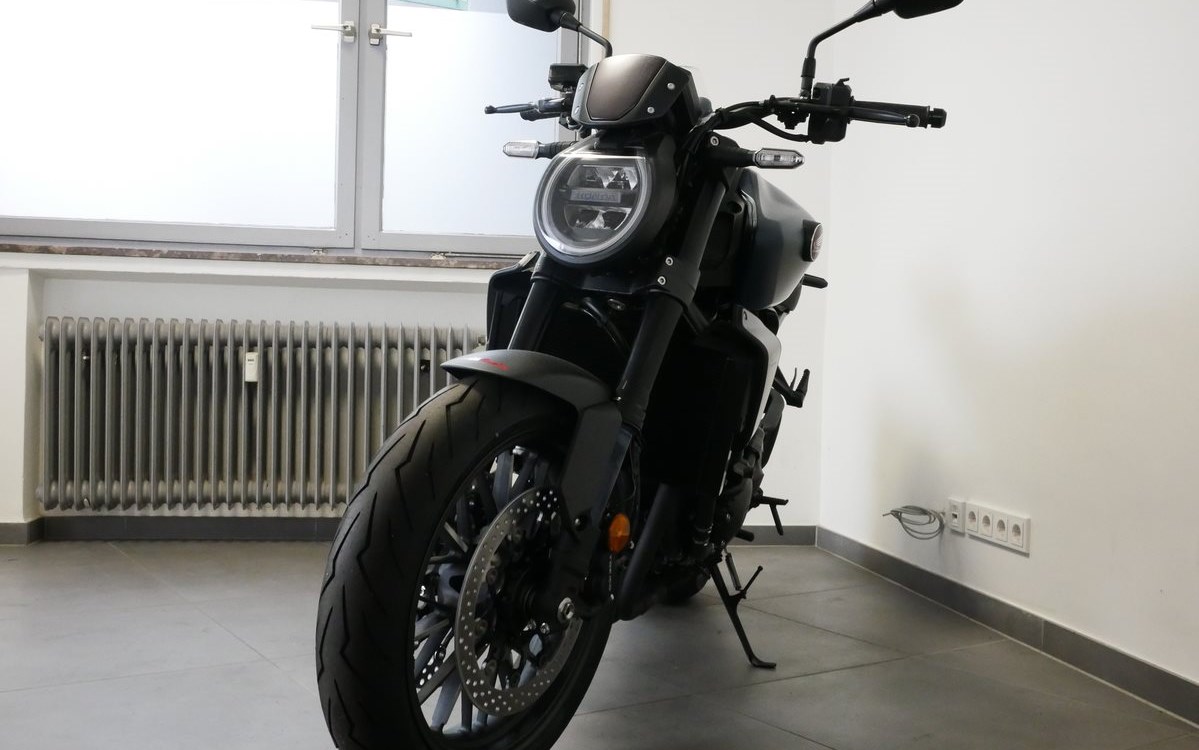 Zum Vergrößern bitte anklicken! Angebot Honda CB1000R Black Edition