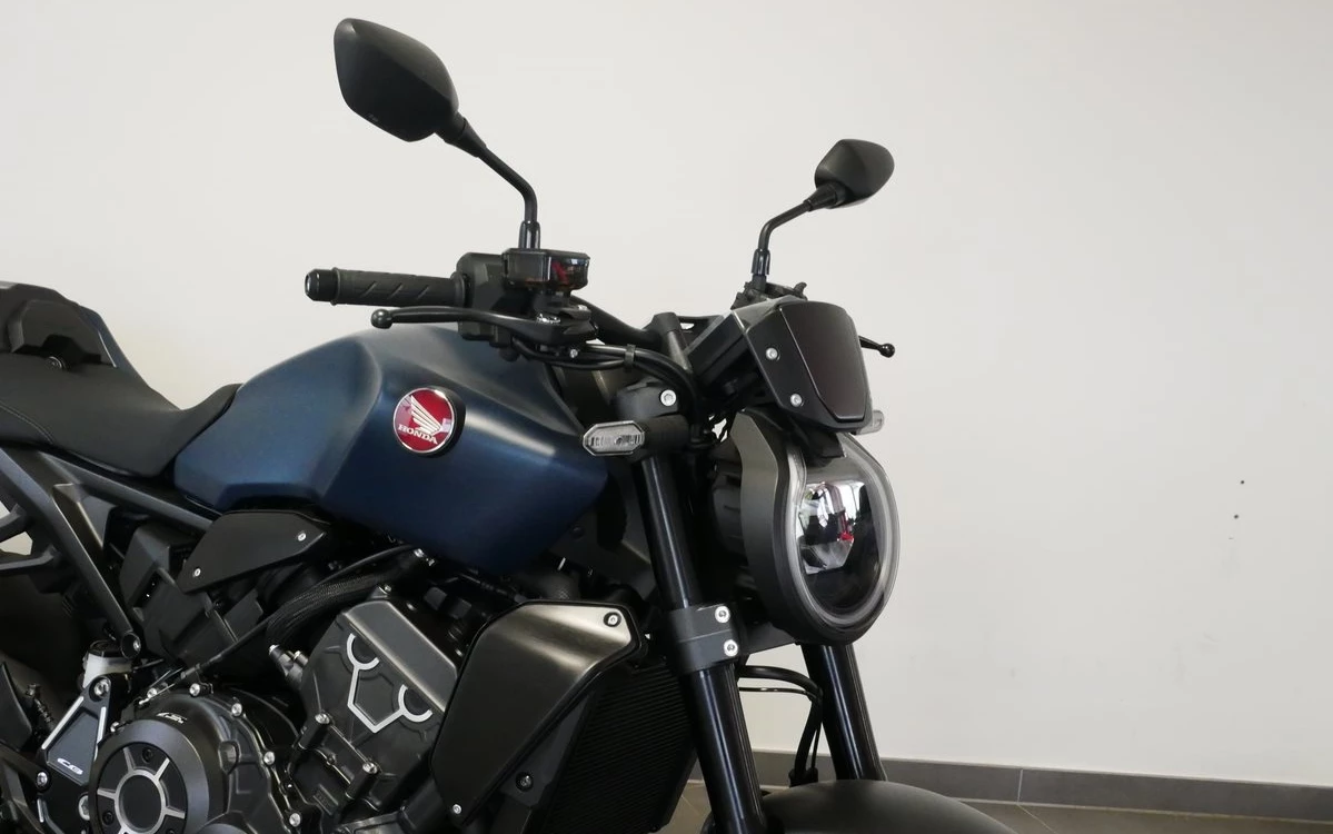 Zum Vergrößern bitte anklicken! Angebot Honda CB1000R Black Edition