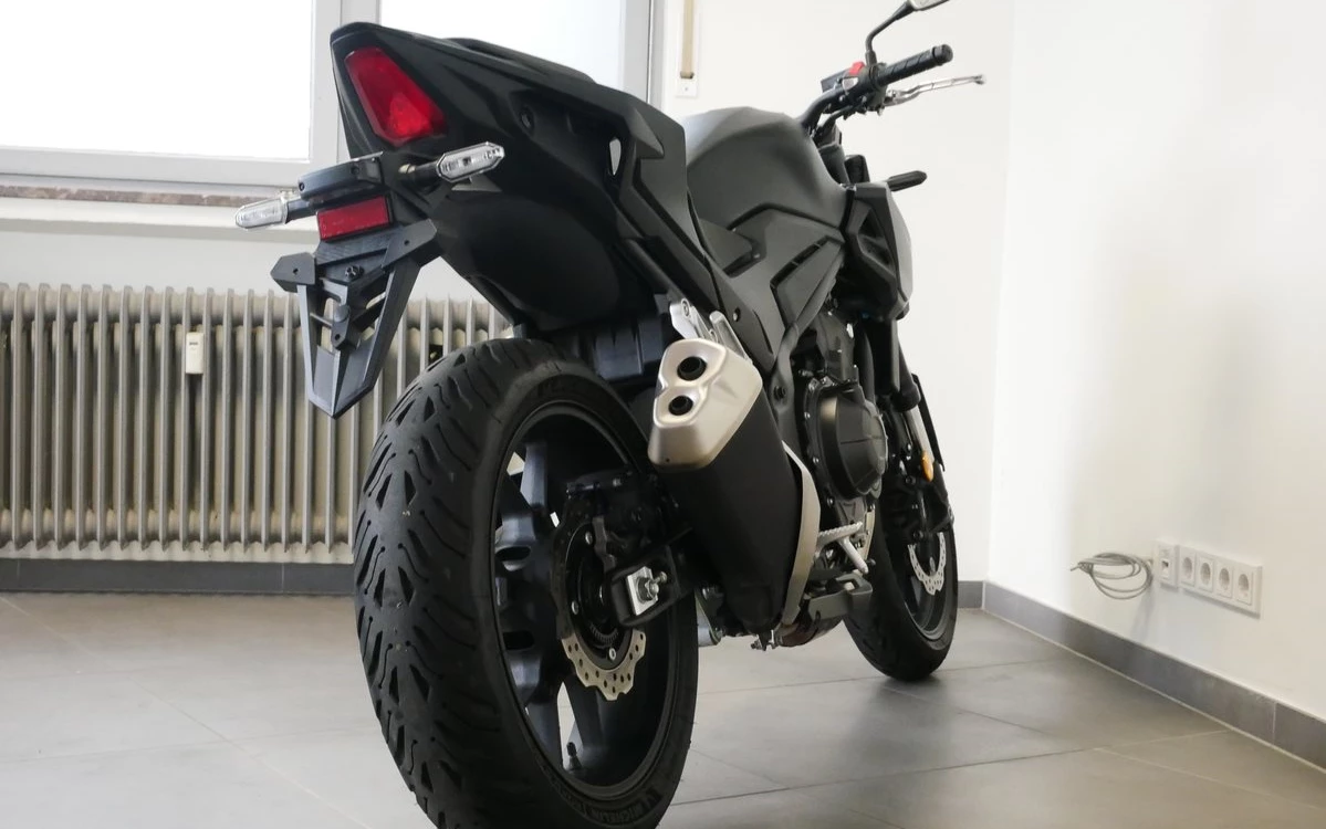 Zum Vergrößern bitte anklicken! Angebot Honda CB500 Hornet