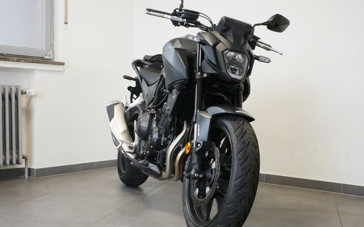 Zum Vergrößern bitte anklicken! Angebot Honda CB500 Hornet