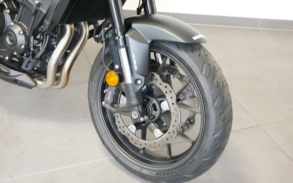 Zum Vergrößern bitte anklicken! Angebot Honda CB500 Hornet
