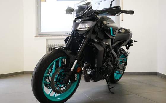 Gebrauchtmotorrad Yamaha MT-09 Y-AMT 35kW - Bild 2