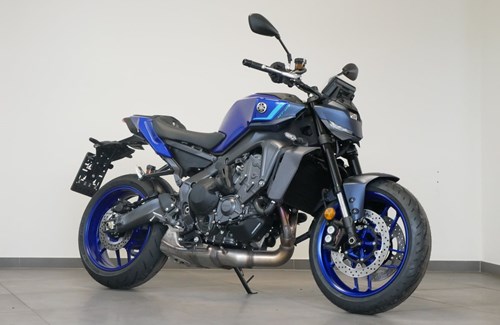 Neumotorrad Yamaha MT-09 Y-AMT