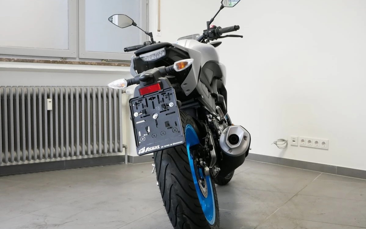 Zum Vergrößern bitte anklicken! Angebot Yamaha MT-125