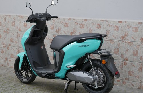 Neumotorrad Yamaha NEO's