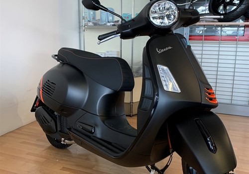 Vespa GTS 125 Super Sport