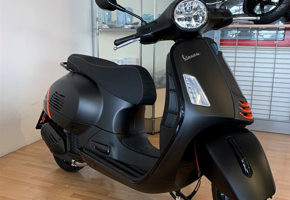 Vespa GTS 125 Super Sport
