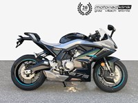 Neumotorrad CFMOTO 675SR-R Teilzahlung €99 mit Garantie