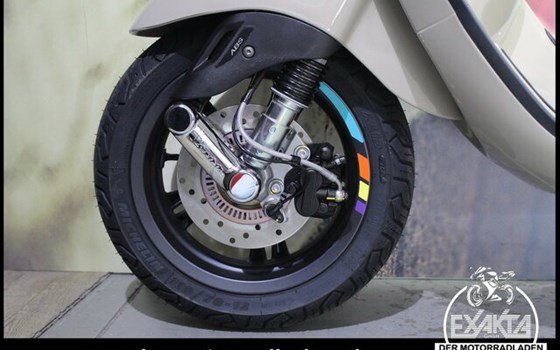 Neufahrzeug Vespa Primavera 50 Sport - Bild 22