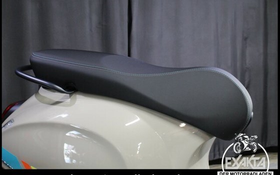 Neufahrzeug Vespa Primavera 50 Sport - Bild 25