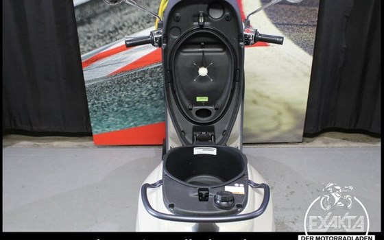 Neufahrzeug Vespa Primavera 50 Sport - Bild 29