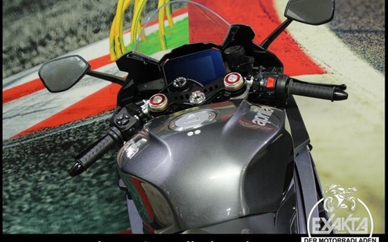 Neufahrzeug Aprilia RSV4 1100 - Bild 10