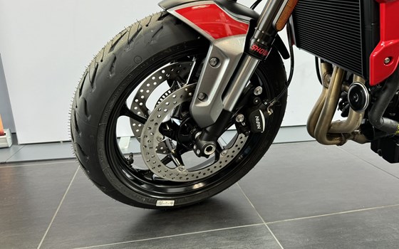 Gebrauchtmotorrad Triumph Trident 660 - Bild 5 Gebrauchtmotorrad Triumph Trident 660 - Bild 5