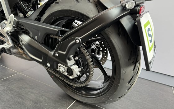 Gebrauchtmotorrad Triumph Trident 660 - Bild 6 Gebrauchtmotorrad Triumph Trident 660 - Bild 6