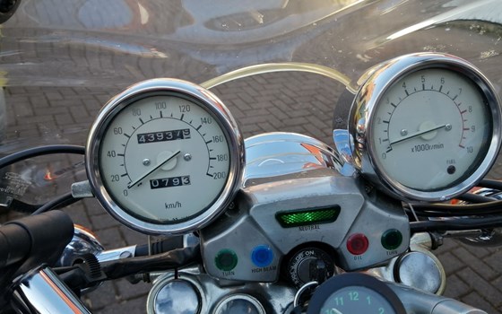 Gebrauchtmotorrad Yamaha XV 750 Virago - Bild 2