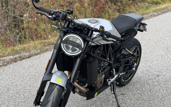 Gebrauchtmotorrad Husqvarna Vitpilen 701 - Bild 1 Gebrauchtmotorrad Husqvarna Vitpilen 701 - Bild 1
