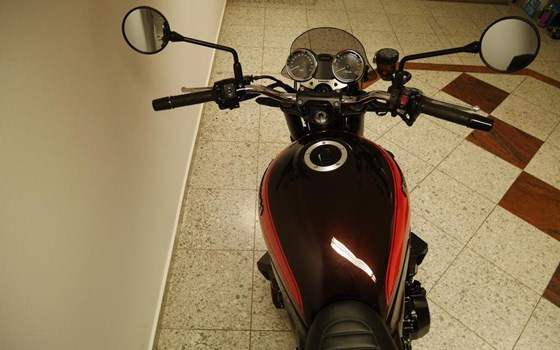 Gebrauchtmotorrad Kawasaki Z900 RS - Bild 19 Gebrauchtmotorrad Kawasaki Z900 RS - Bild 19