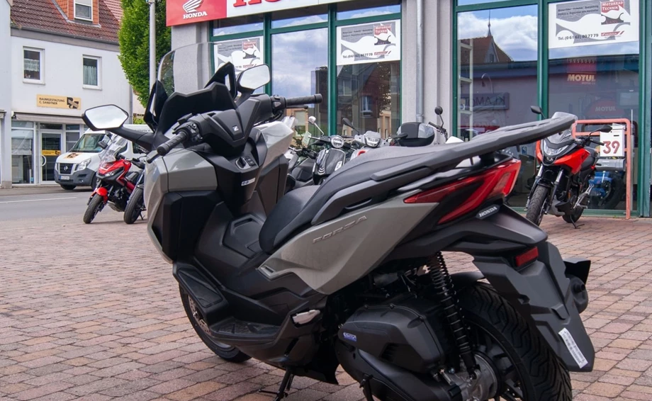 Angebot Honda Forza 125 Bild 2: Angebot Honda Forza 125
