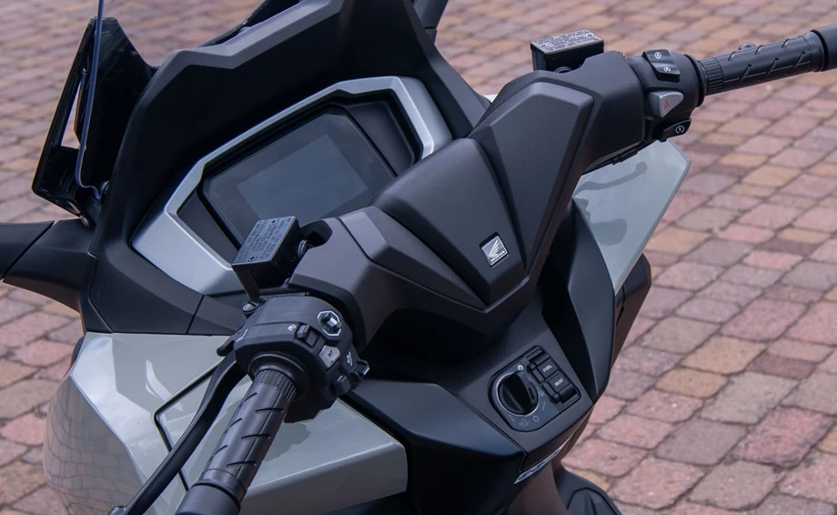 Angebot Honda Forza 125 Bild 3: Angebot Honda Forza 125