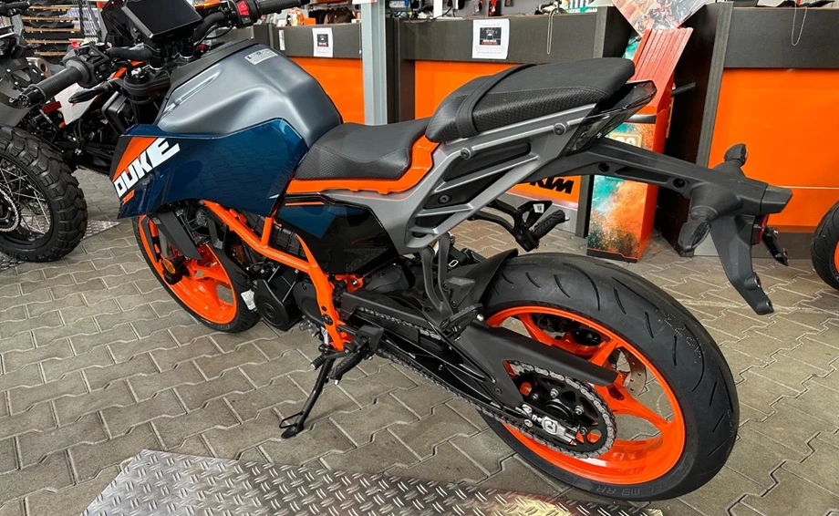 Angebot KTM 390 Duke Bild 6: Angebot KTM 390 Duke
