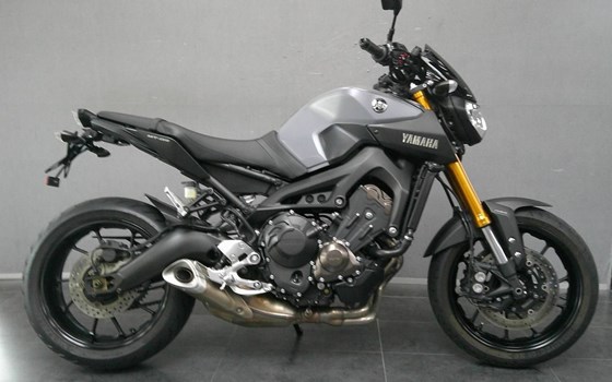Gebrauchtmotorrad Yamaha MT-09 - Bild 1