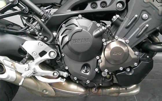 Gebrauchtmotorrad Yamaha MT-09 - Bild 3