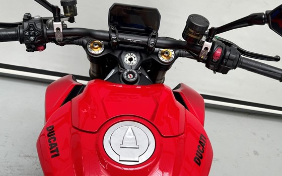 Neufahrzeug Ducati Streetfighter V2 S - Bild 11