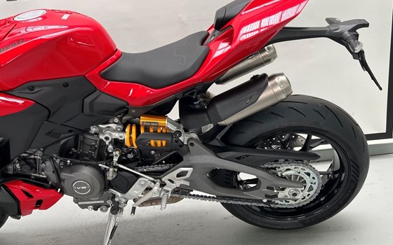 Neufahrzeug Ducati Streetfighter V2 S - Bild 6