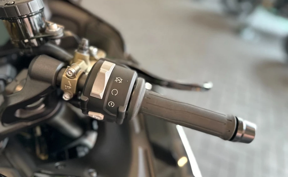 Angebot Kawasaki Ninja H2 SX SE Bild 11: Angebot Kawasaki Ninja H2 SX SE