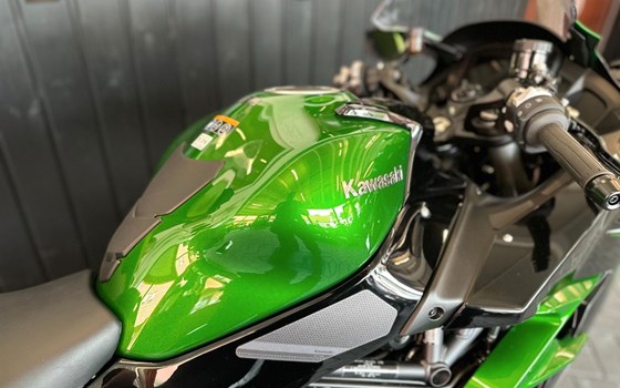 Gebrauchtmotorrad Kawasaki Ninja H2 SX SE - Bild 17