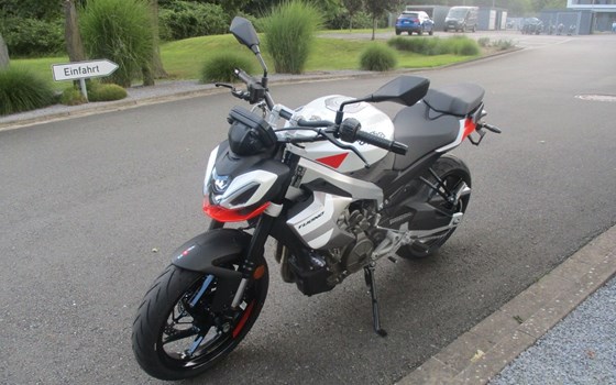Neufahrzeug Aprilia Tuono 457 - Bild 4